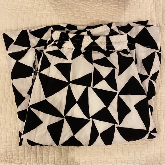 LOFT black and white geometric midi skirt, size L - Picture 2 of 3